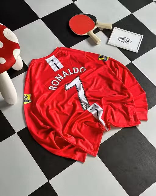 Manchester United Ronaldo #7 Retro Embroidery Jersey – Classic AIG Edition